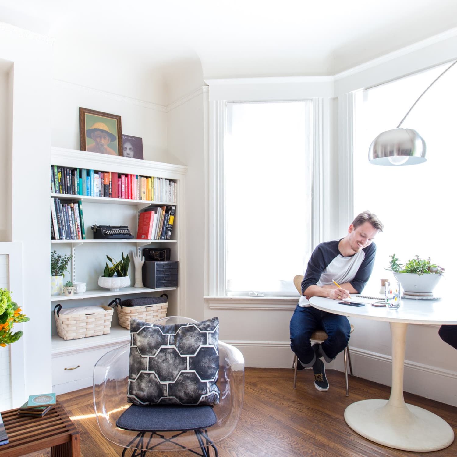 Sitting area in kitchen deals instead of table